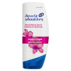 Head & Shoulders Anti-Dandruff Moisturizing Conditioner, Smooth & Silky, 24hr Shiny, Frizz-Free Hair, Safe for Coloured Treated Hair, 0.5% Pyrithione Zinc, Fresh Floral Scent, 592 mL