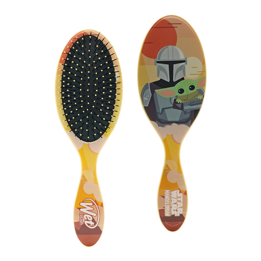 Wet Brush Mandalorian Detangler - Mando & Grogu - Detangler Brush with Soft & Flexible Bristles - Detangling Brush for Curly Hair - Tangle-Free Brush for Straight, Thick, & Wavy Hair